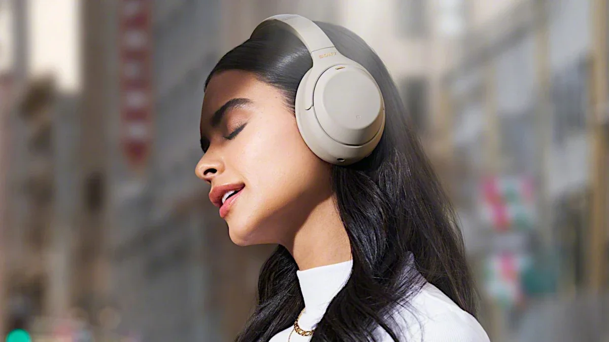 The Best Noise-Canceling Headphones for Travel in 2024: Your Ultimate Guide